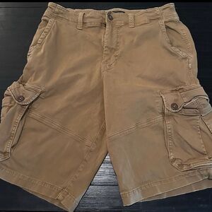 Men's American Eagle Cargo Shorts - Waist 32